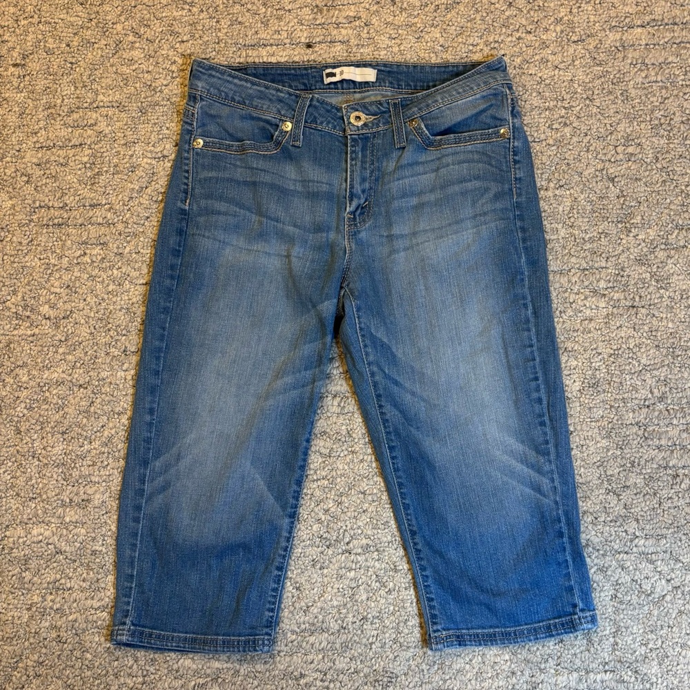 Levi Blue Denim Jeans Capri Shorts Women's Size 10